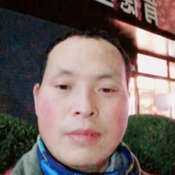 1472583614725836的照片