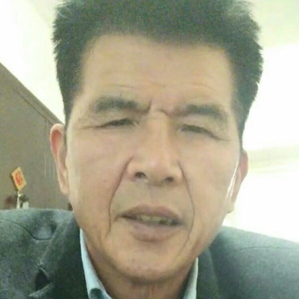 虚拟春媱的照片