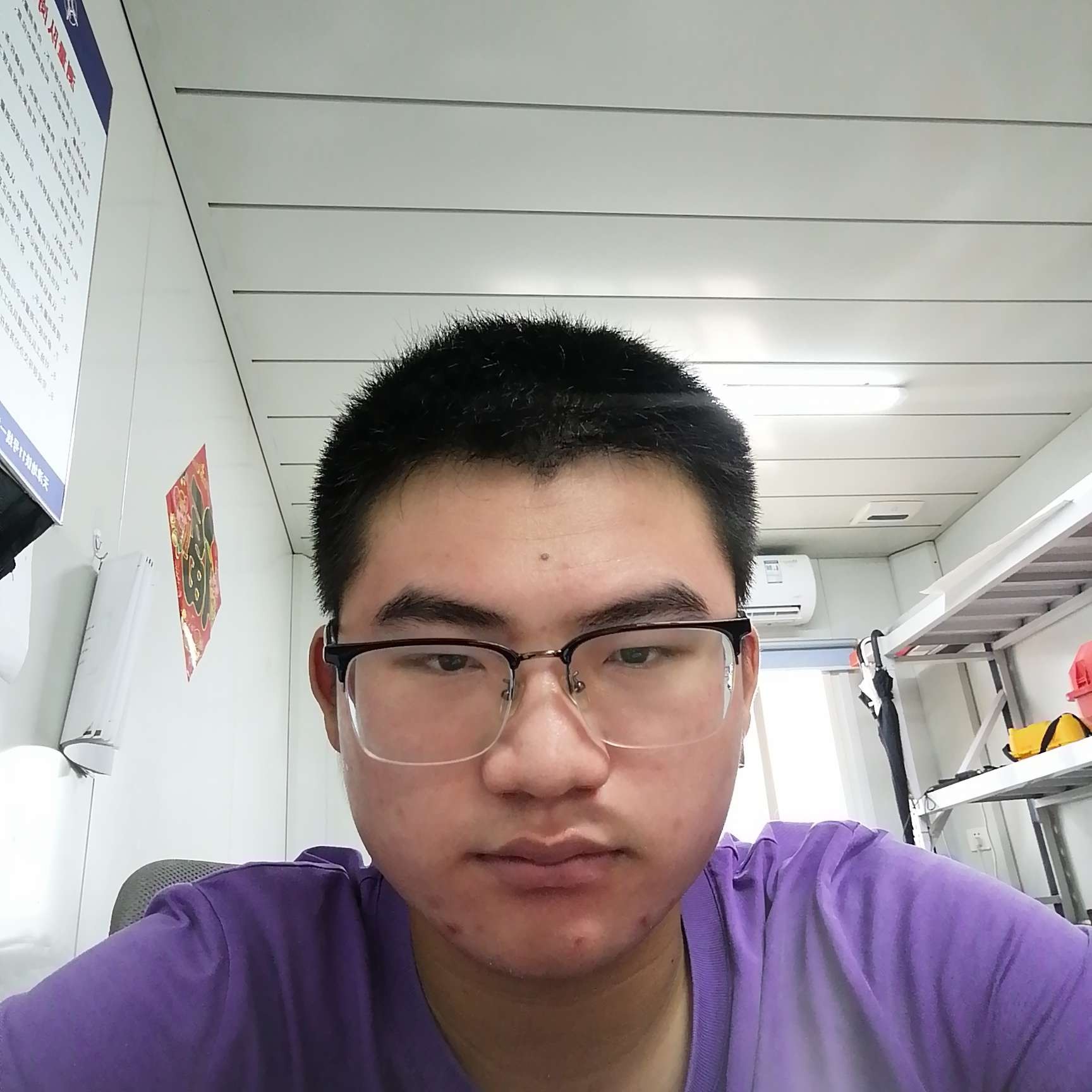 陌上等待樱桃的照片