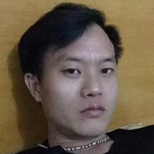 墨镜苦恋落寂的照片