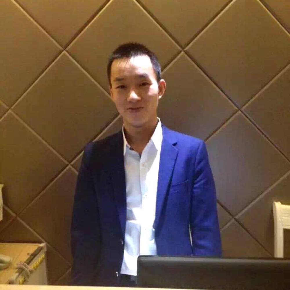 谭英全的照片