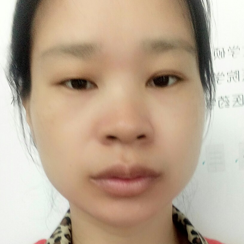 篮球泪了甜美的照片