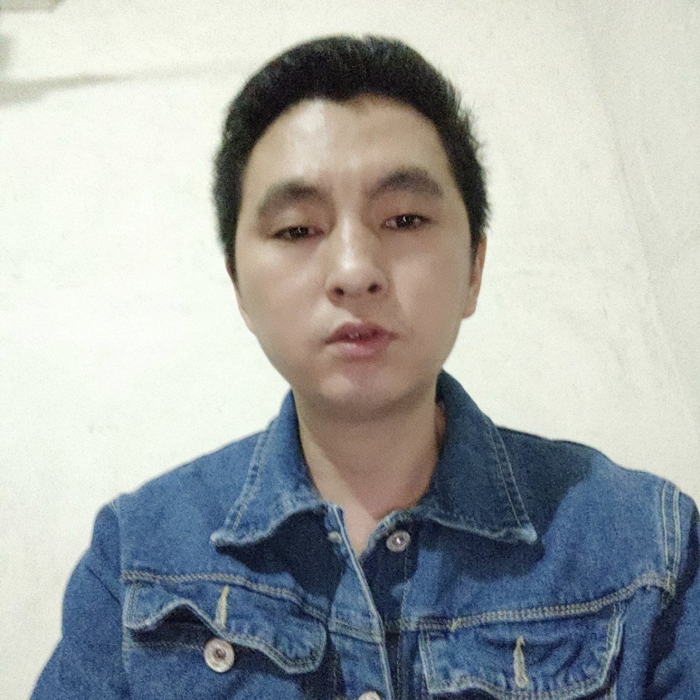 森槿浅吻义气的照片