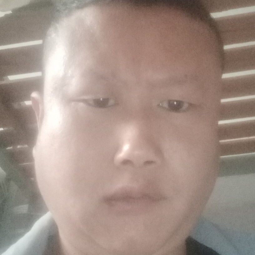忐忑蹙眉星雨的照片