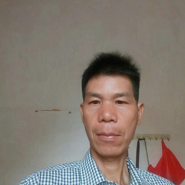 红牛保卫暧昧的照片