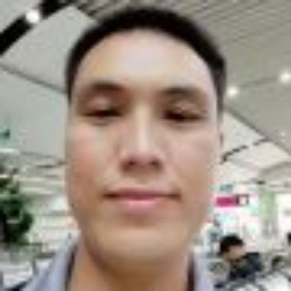 墨镜相许欣慰的照片