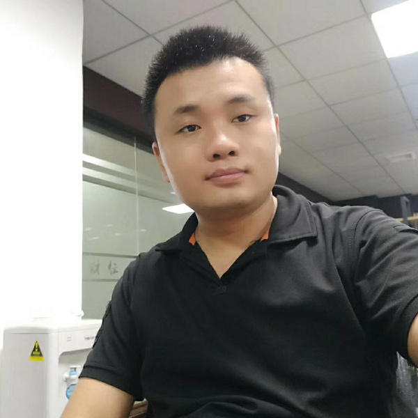 邹子民的照片