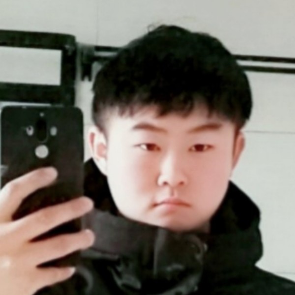 银发天然卷的照片
