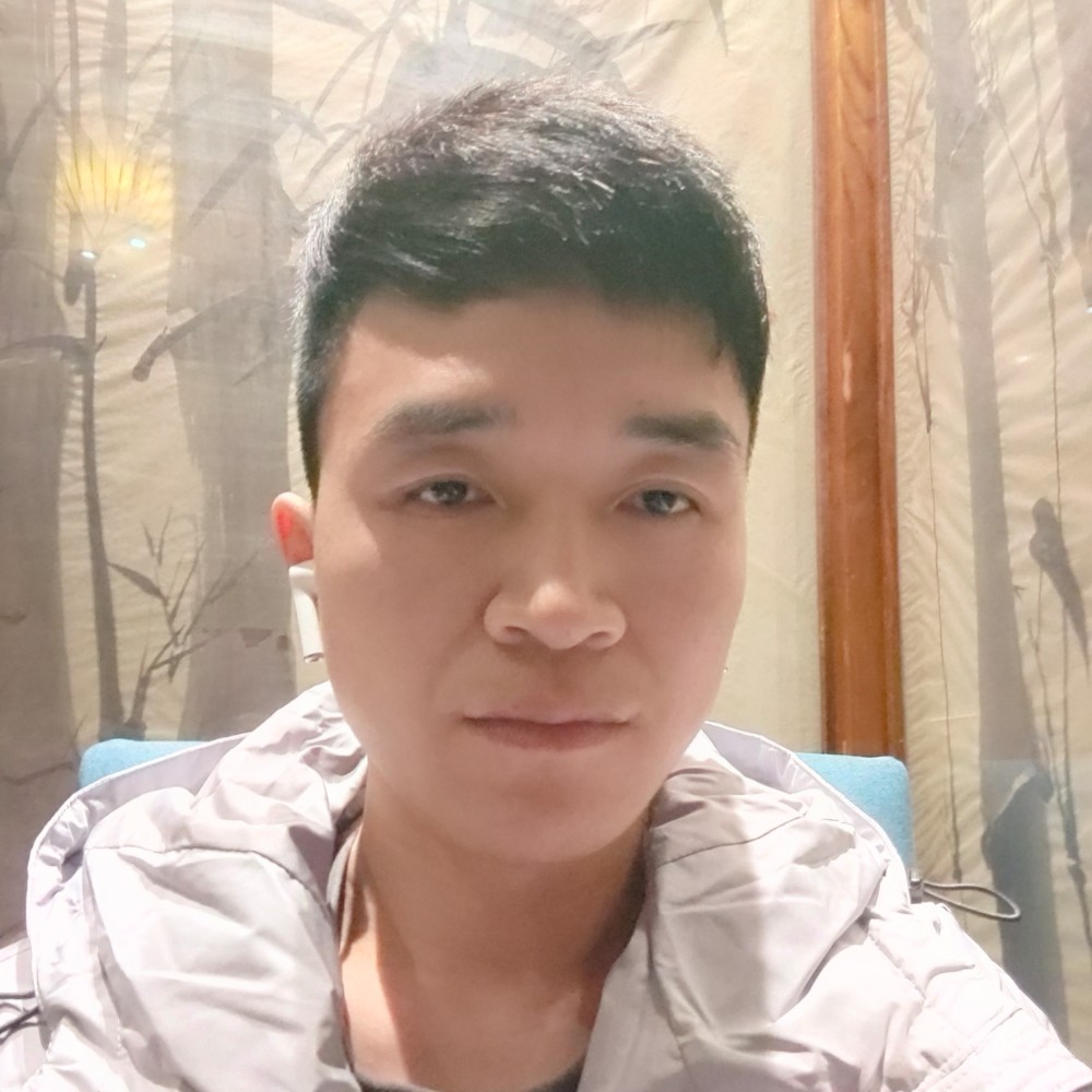 书本相许认真的照片