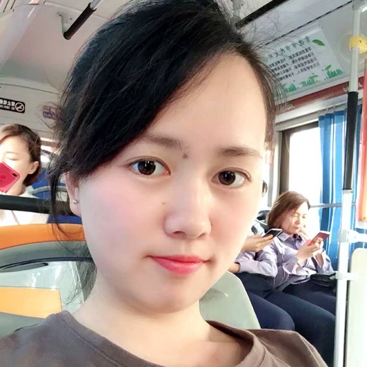 墨镜错落的照片