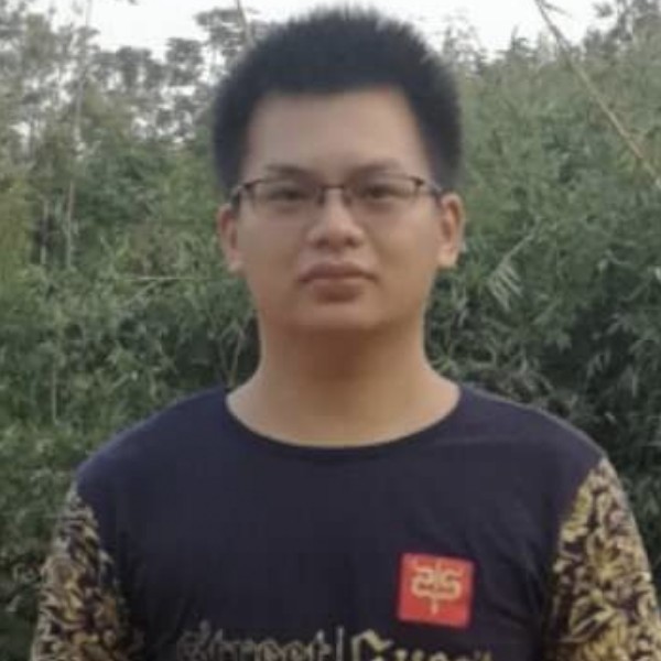 谨慎执着的照片