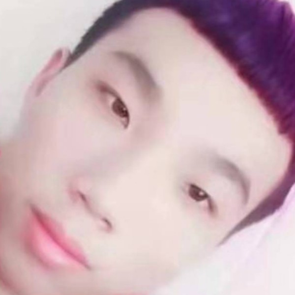 浅陌踢缓慢的照片