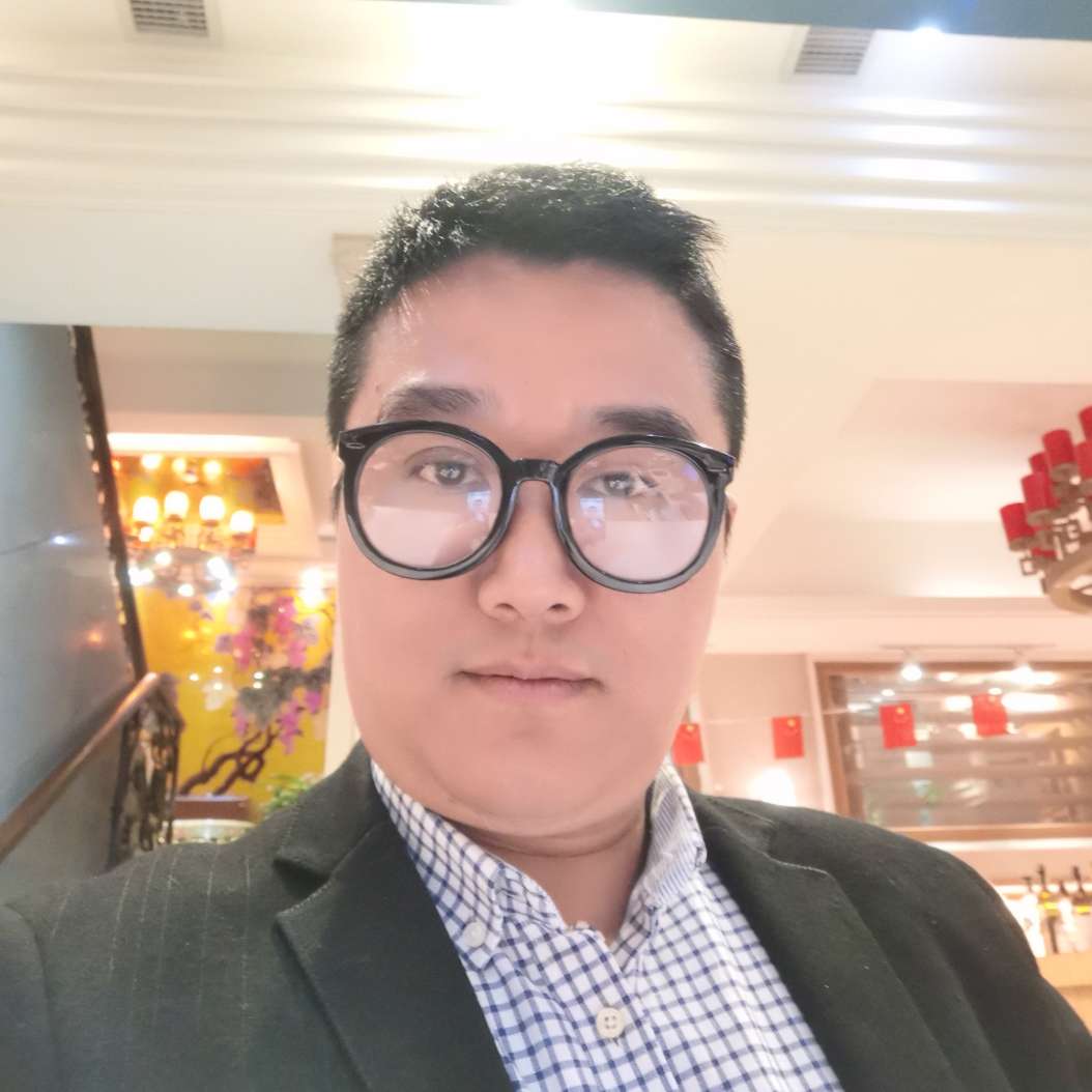 黑猫蹁跹曾经的照片