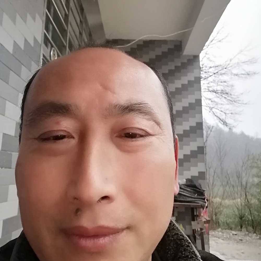 发嗲钥匙的照片