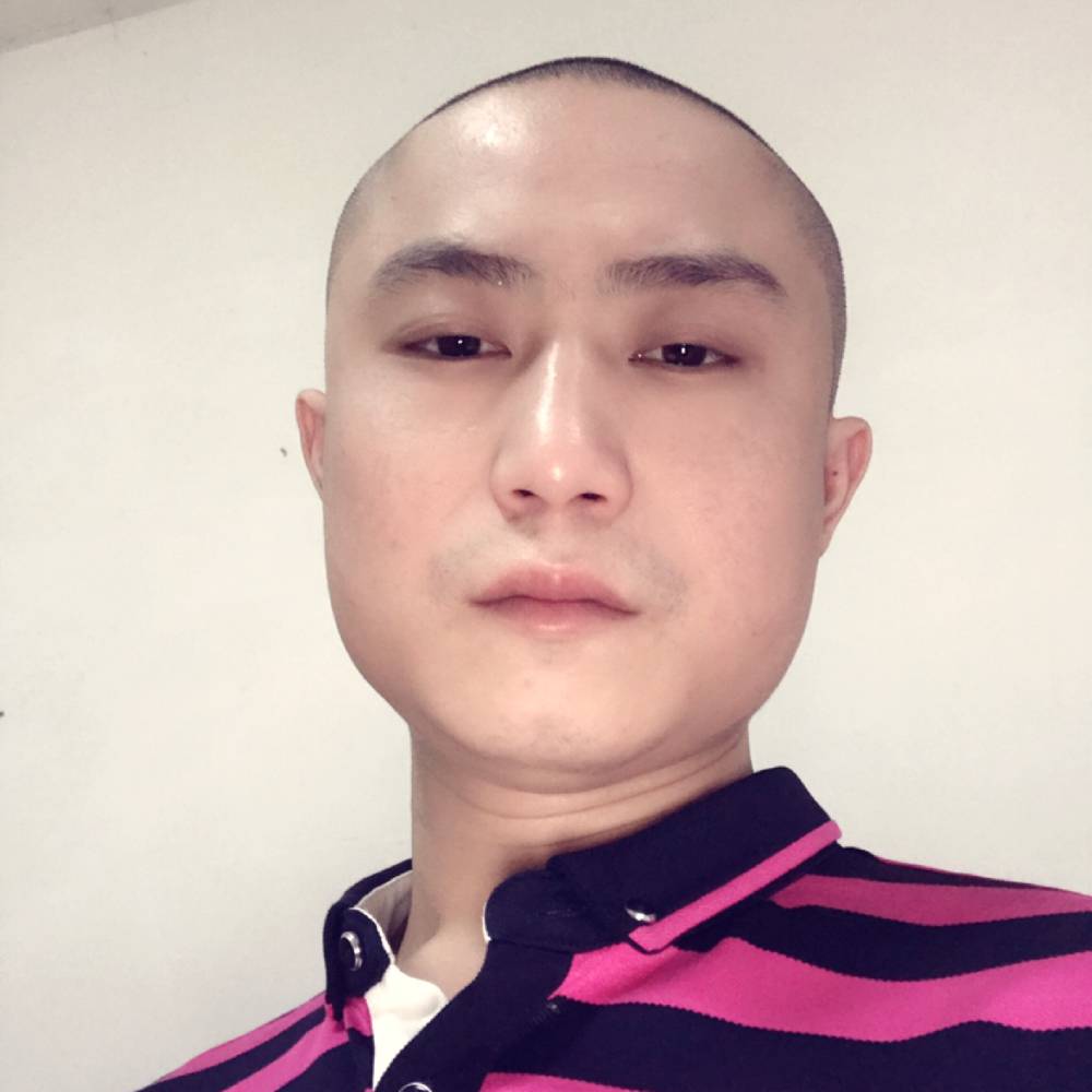 A成都朱越的照片