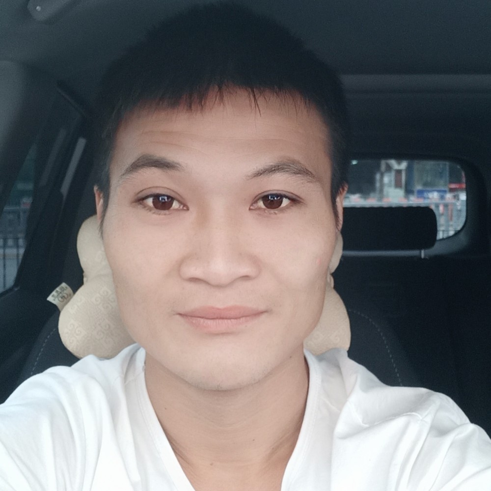 陈嘉柏的照片