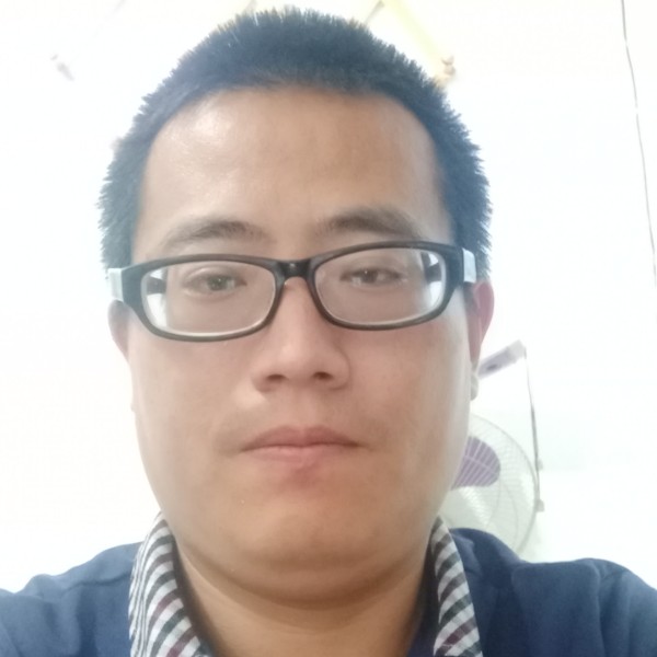 远方的小哥的照片