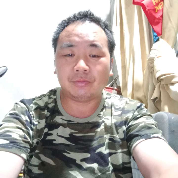 情话深拥醉熏的照片