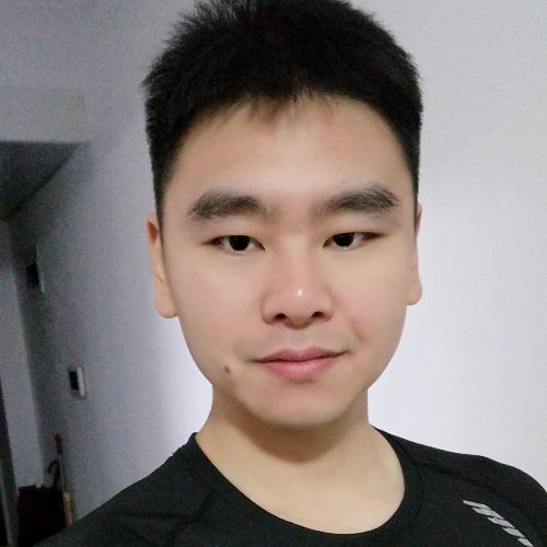 孤独的奔跑着的照片