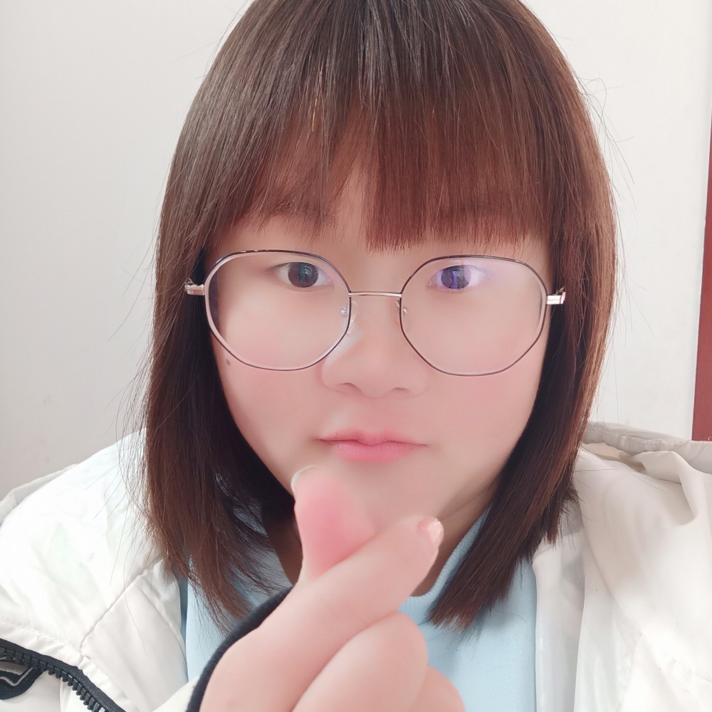 抱抱小文莉的照片