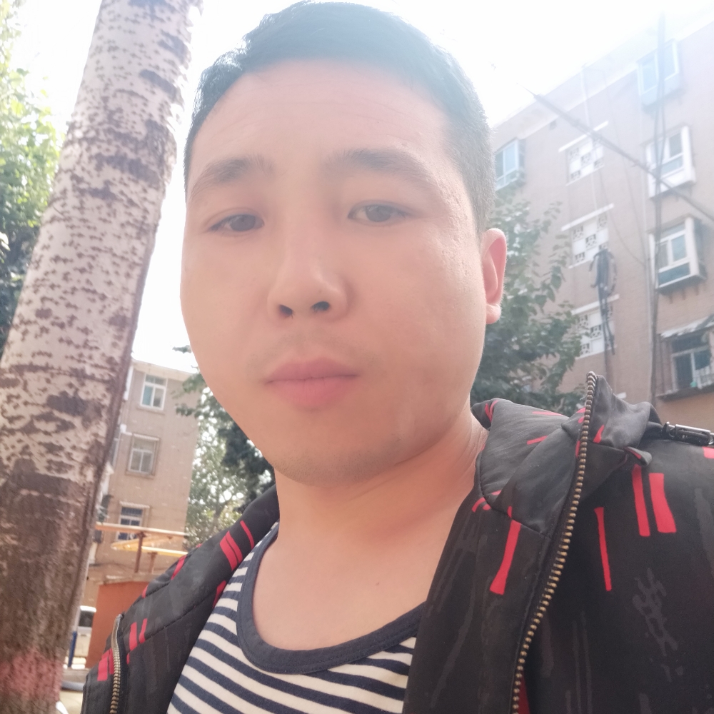 绿草那彼年的照片