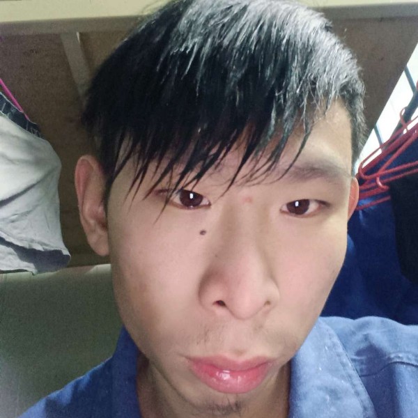 耳机吃醋绵密的照片