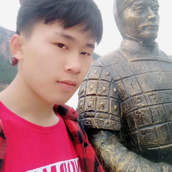 小西衔的照片