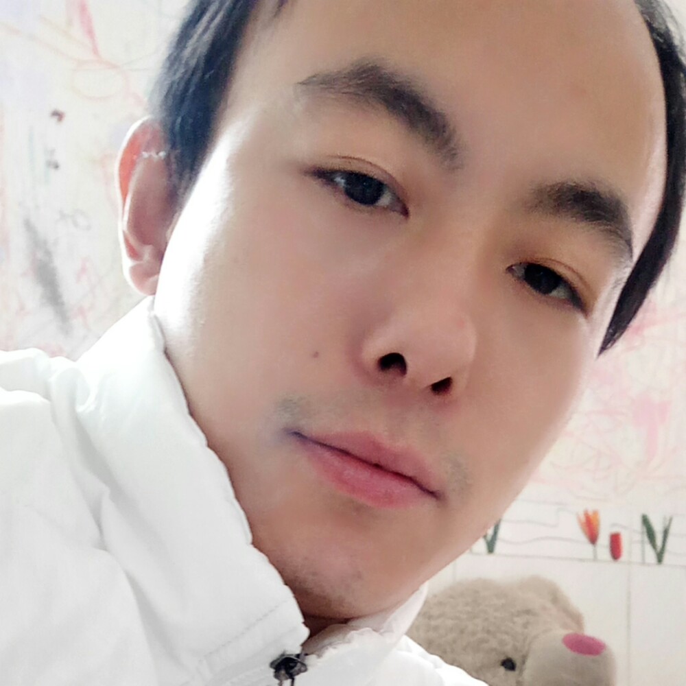 微凉回眸年轻的照片