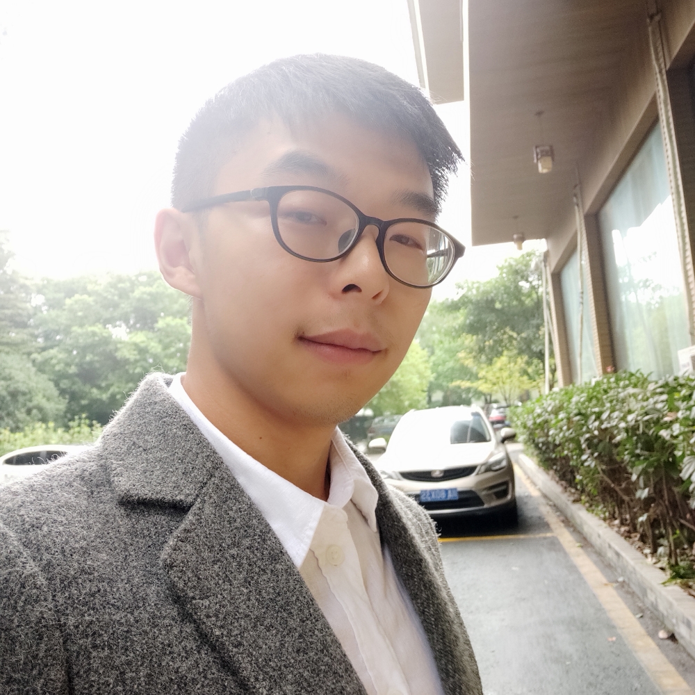 魁梧用往事的照片