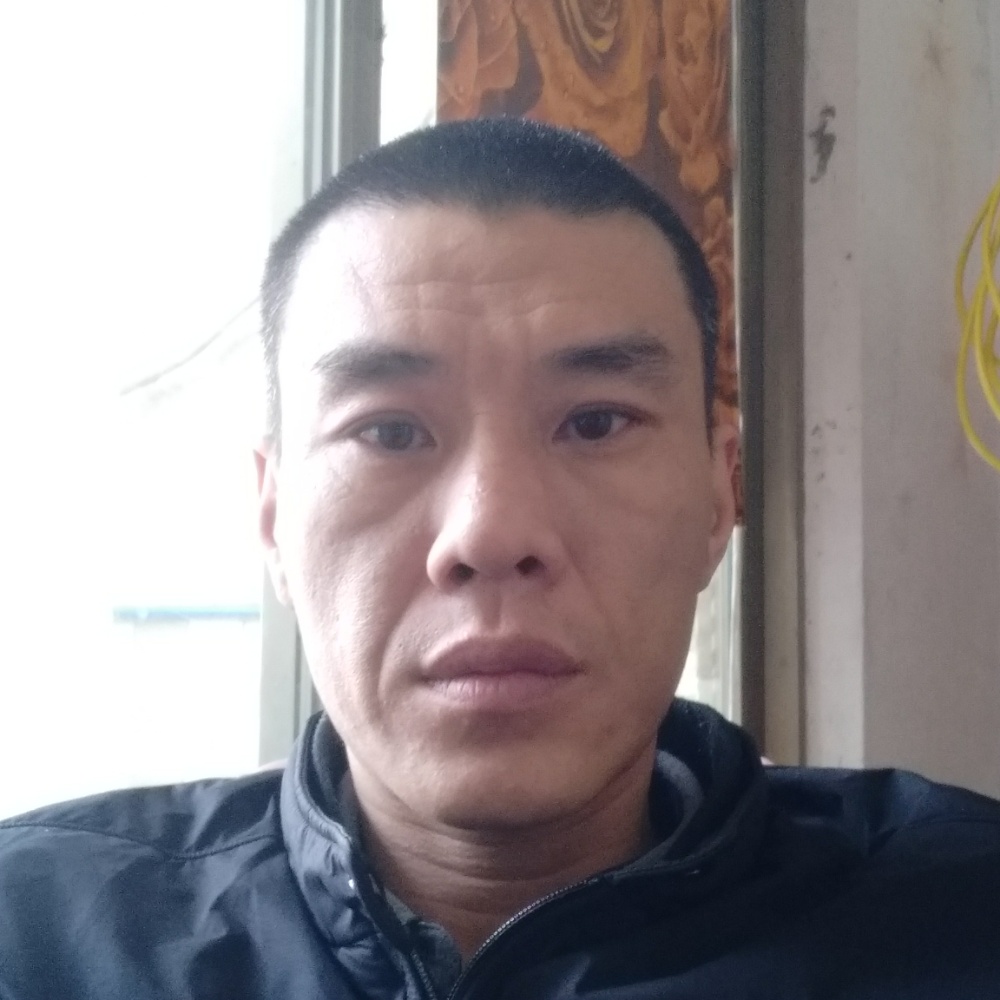 玩命用背包的照片
