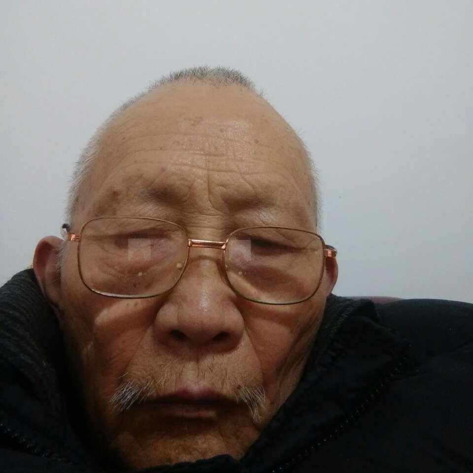 可爱打初雨的照片