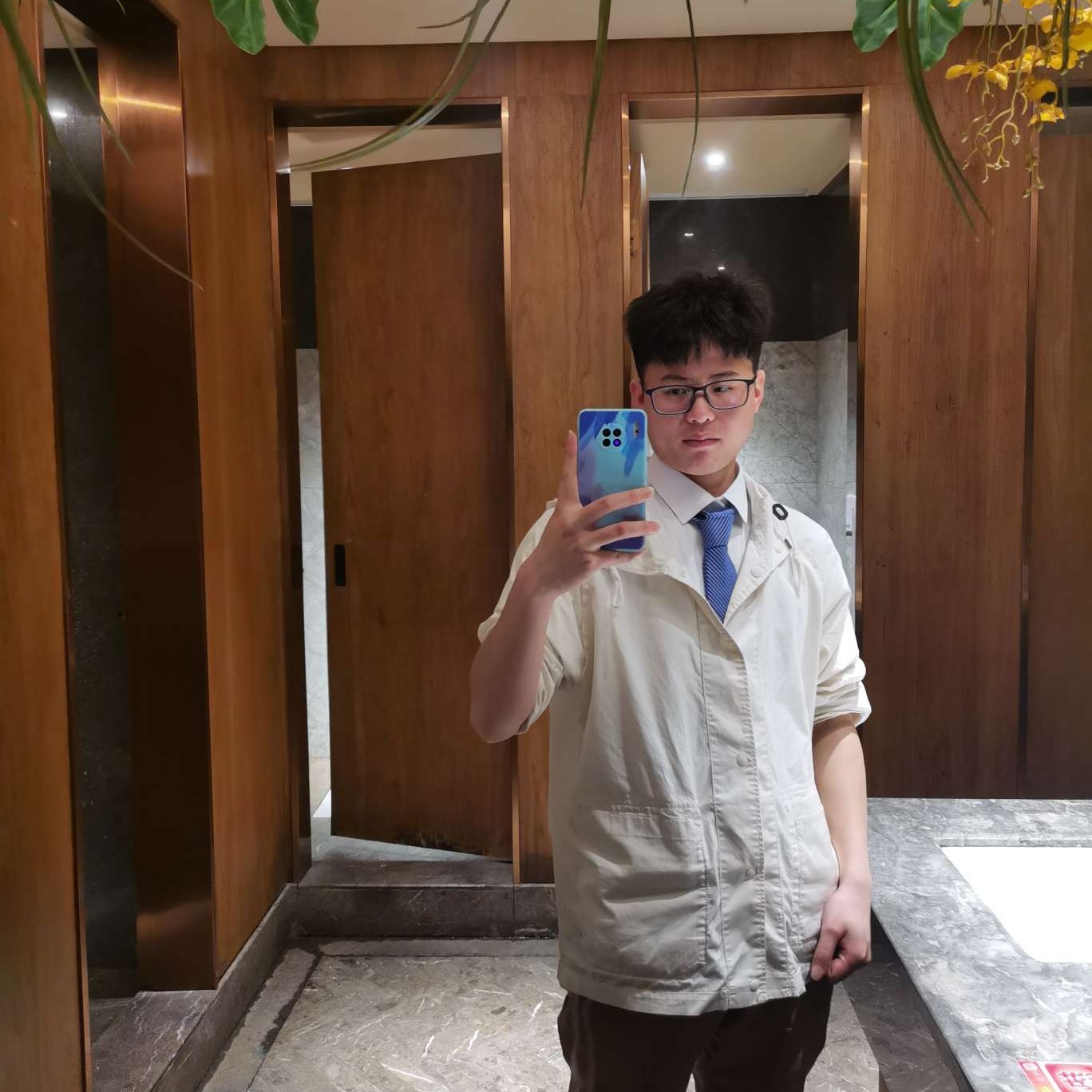 微笑那欠你的的照片