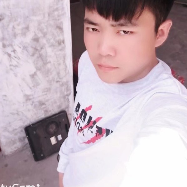 快叫哥哥的照片