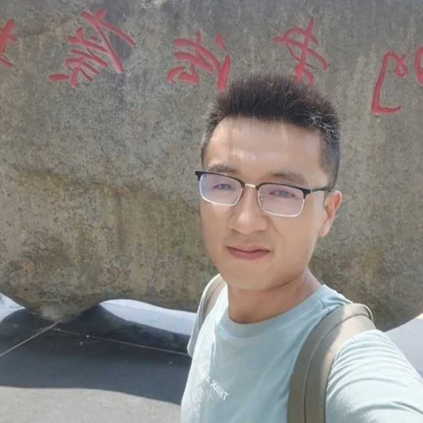 敏感爱砖头的照片