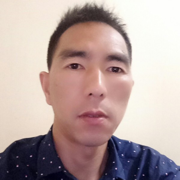 坚强，攀登高峰的照片