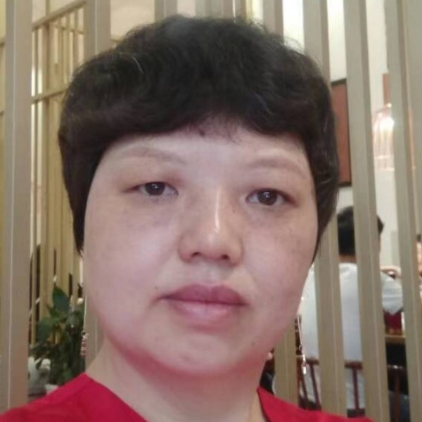 辛勤爱恋方盒的照片