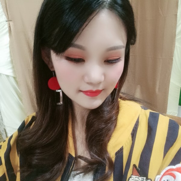 莉阿的照片