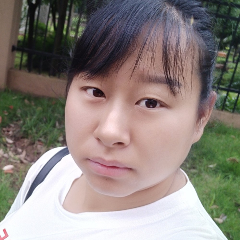 流影微笑的照片
