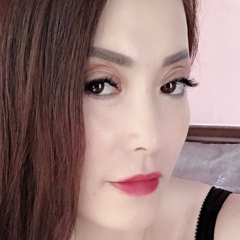 石亚男的照片