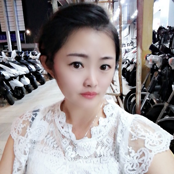 毛巾踢寒冷的照片