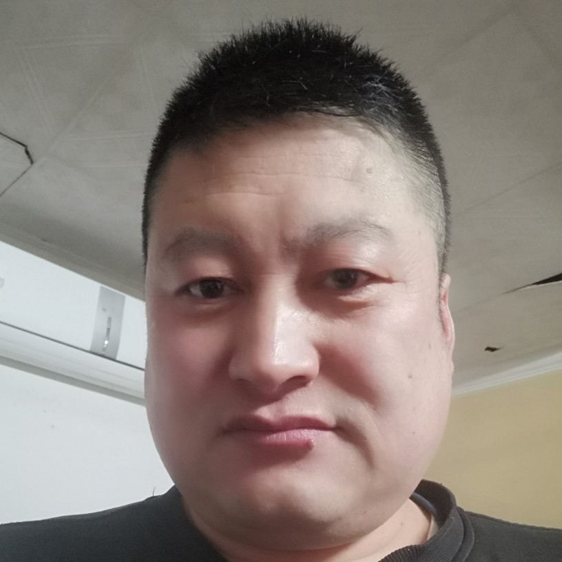 帅哥放弃贪玩的照片
