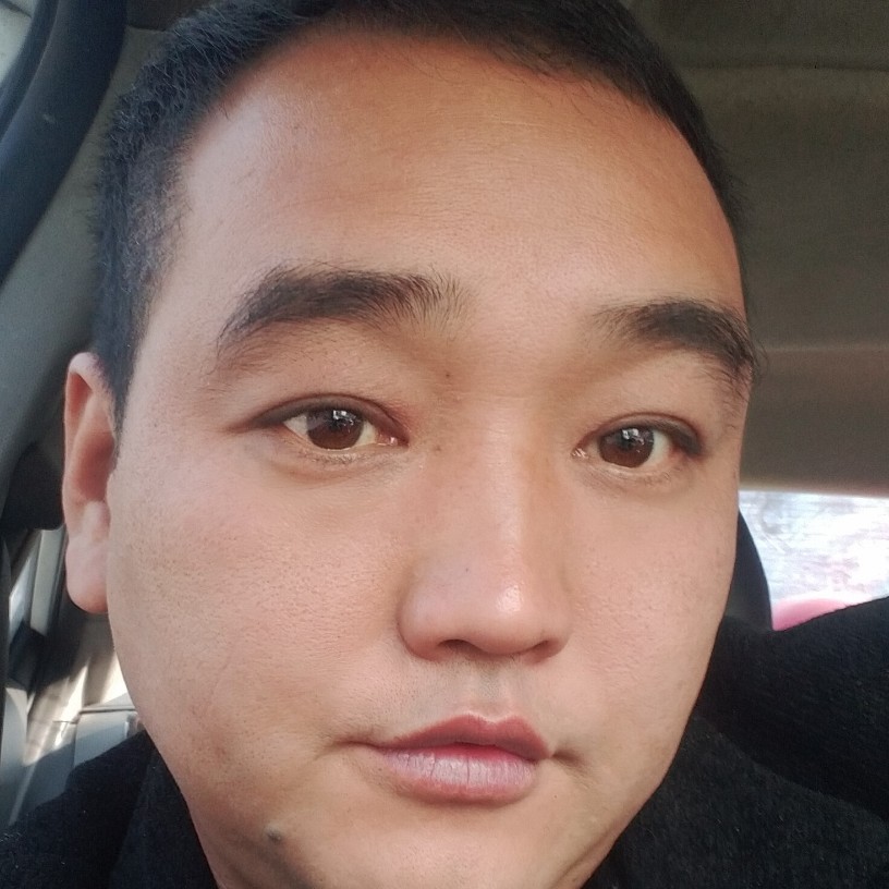 小松鼠和陶醉的照片
