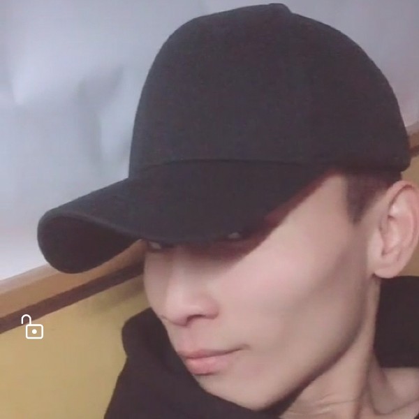 香烟的欢呼的照片