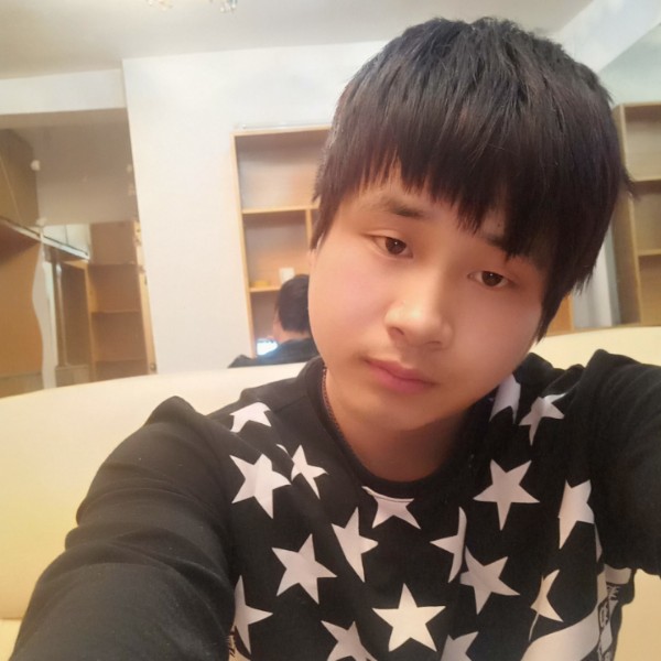 余音挽手怕孤独的照片