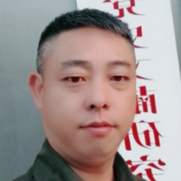 韶华爱懦弱的照片