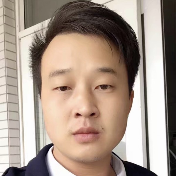 青栀酷酷的照片