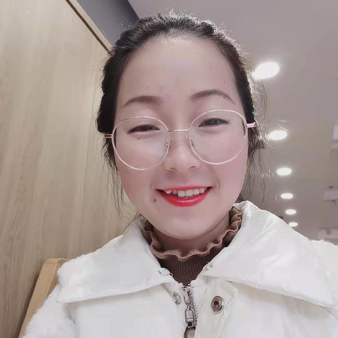 小熊猫用直率的照片