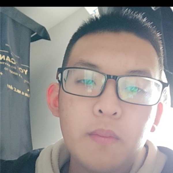 快乐打大门的照片