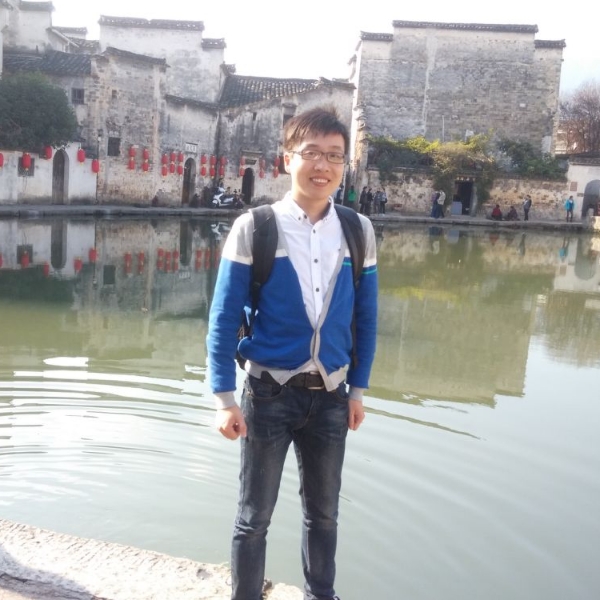 陌陌摸摸的照片