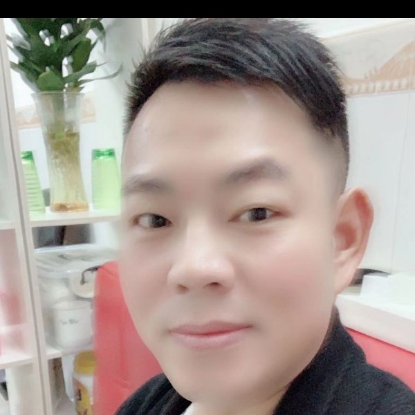 红牛苦恋执着的照片